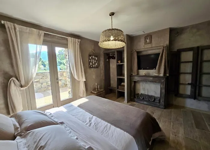 Villa U Loghju Oletta (Corsica)